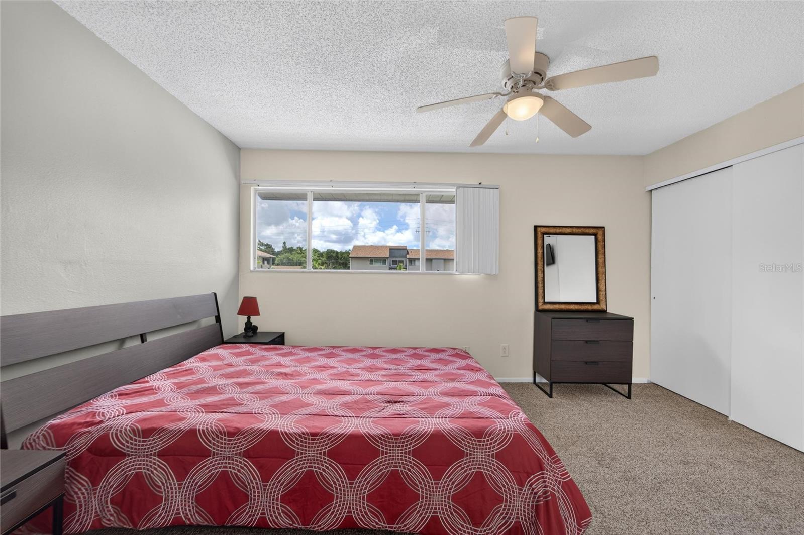 1131 LONGFELLOW RD — photo 31