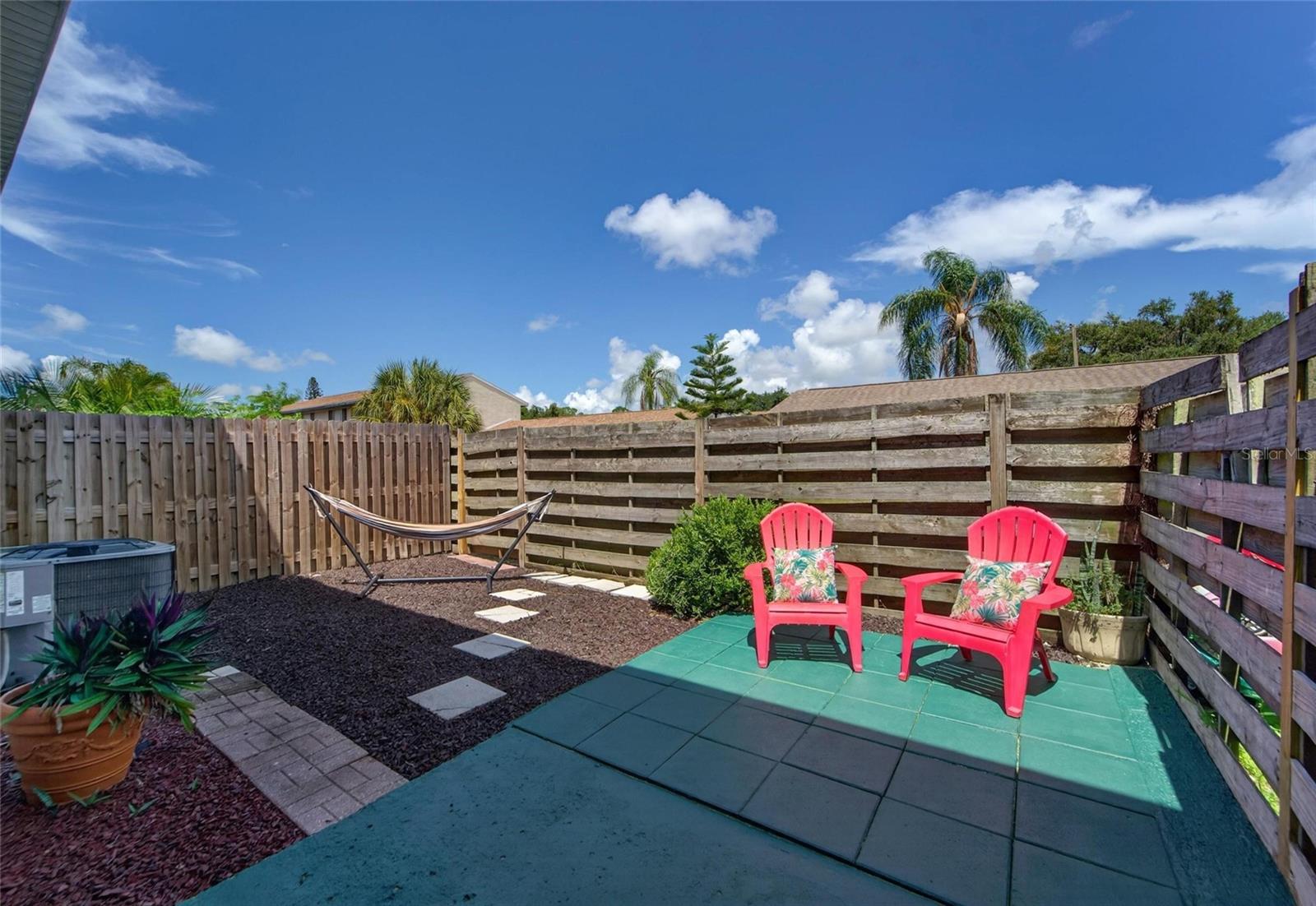 1131 LONGFELLOW RD — photo 3