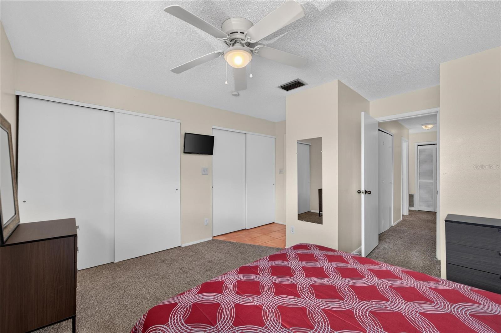 1131 LONGFELLOW RD — photo 33