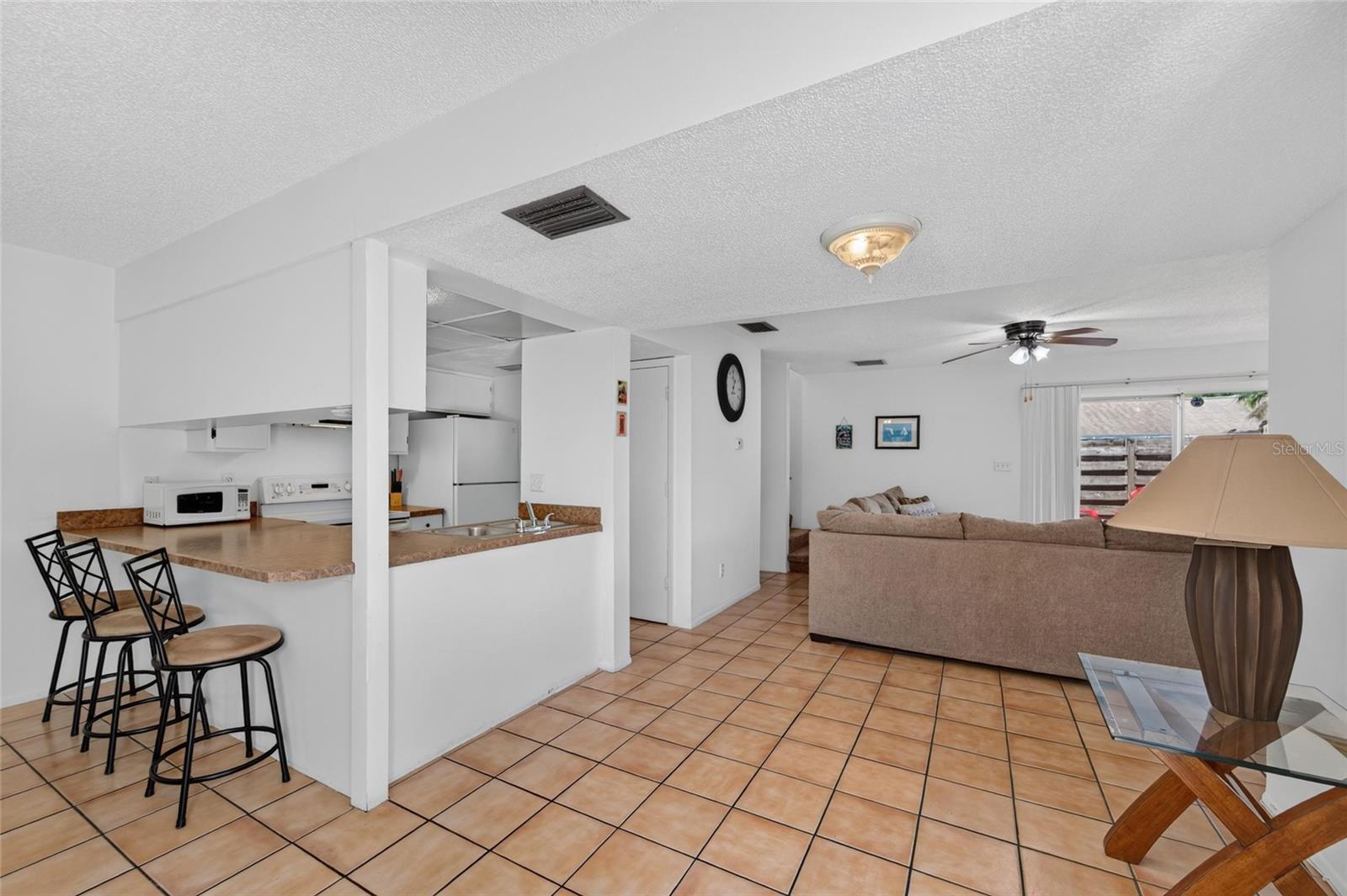1131 LONGFELLOW RD — photo 10