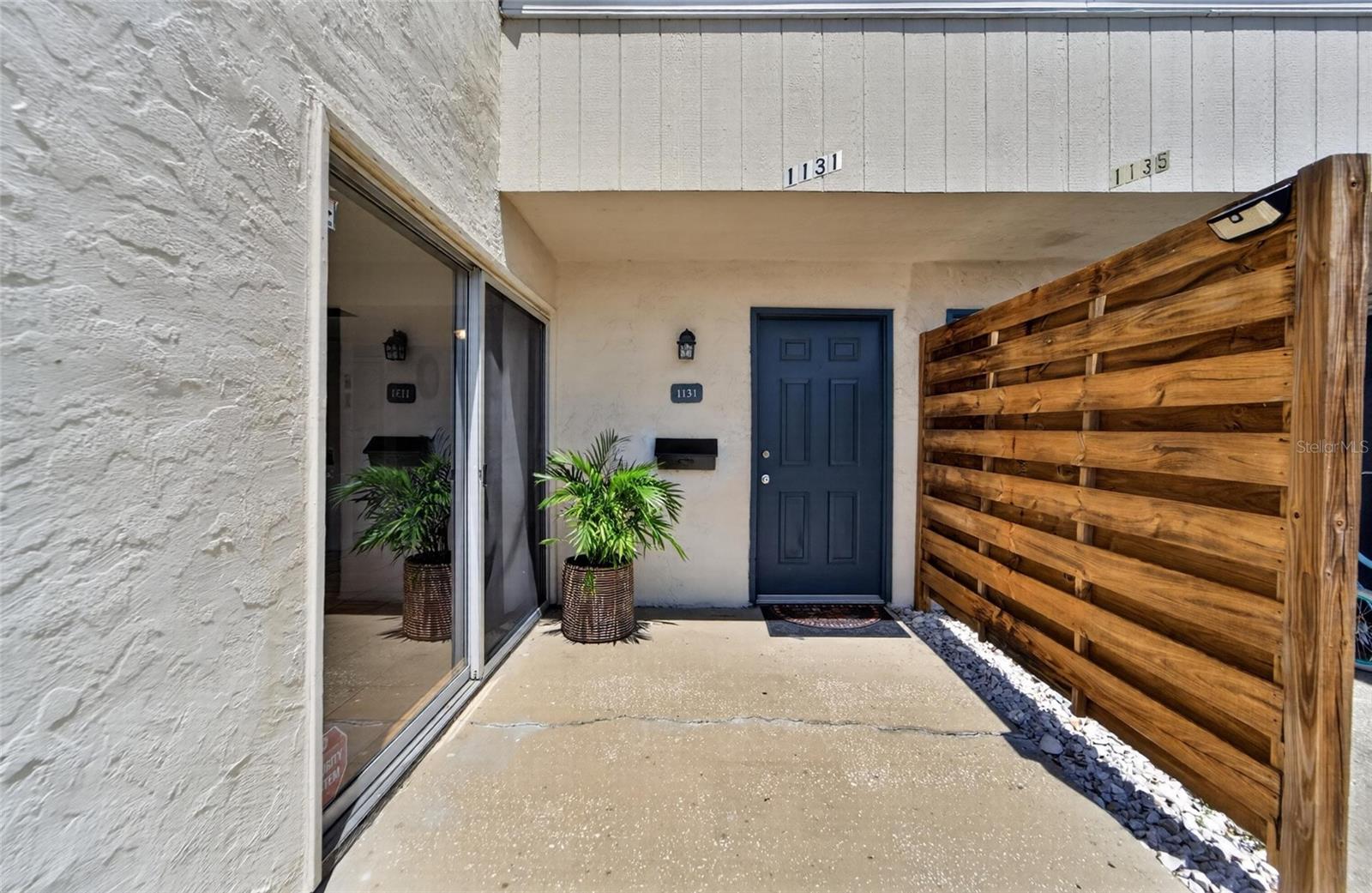 1131 LONGFELLOW RD — photo 2