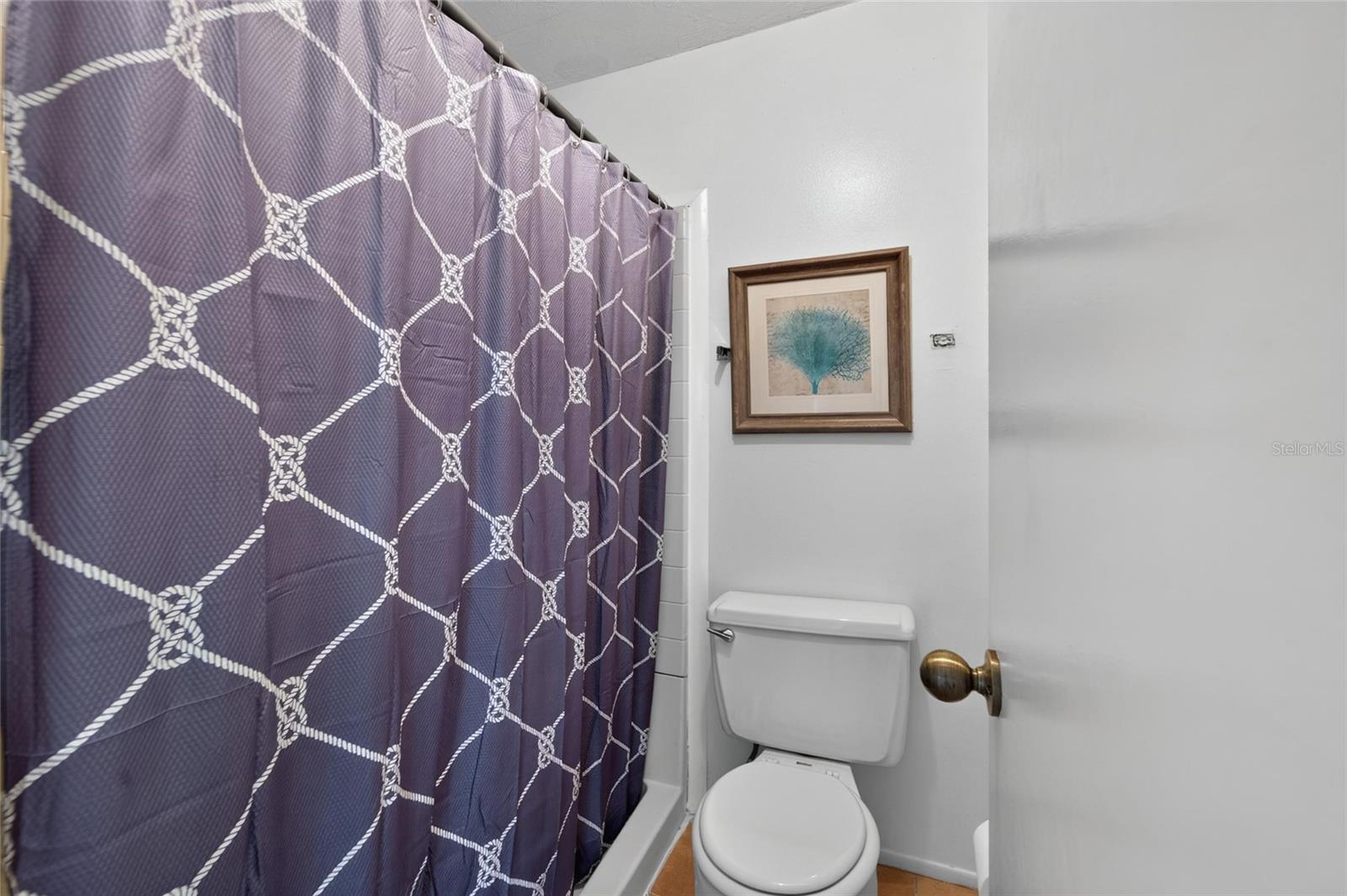 1131 LONGFELLOW RD — photo 36