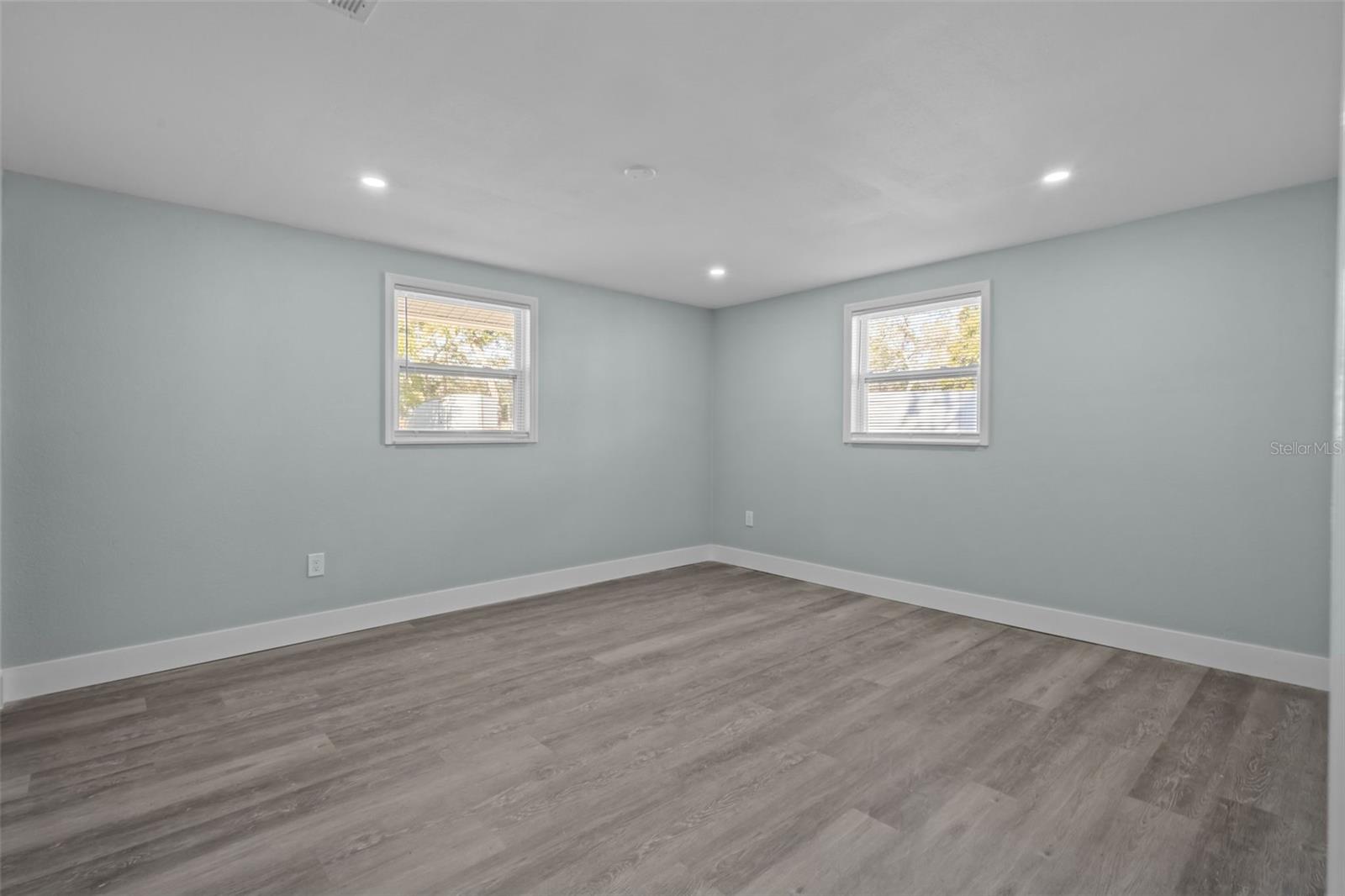 1682 WILMAR AVE — photo 31