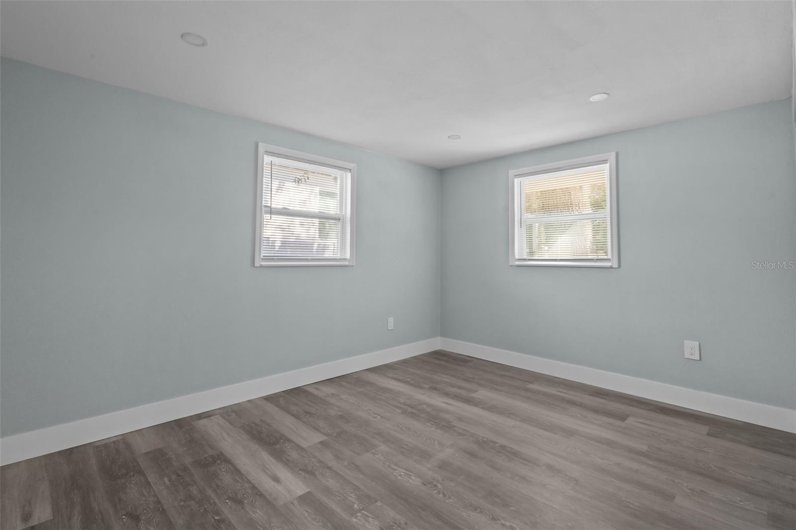 1682 WILMAR AVE — photo 15