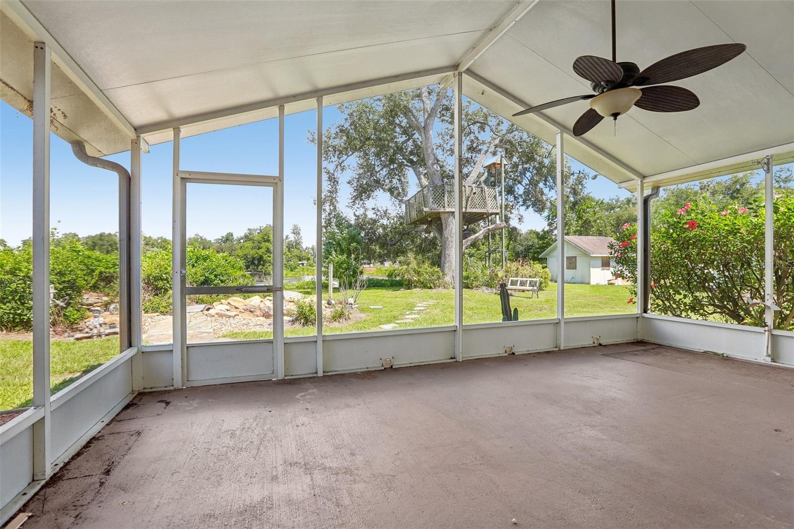 6510 SUNRIDGE DR — photo 47