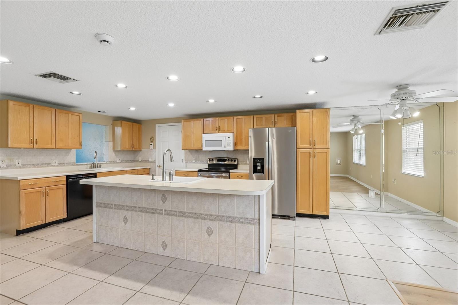 6510 SUNRIDGE DR — photo 19