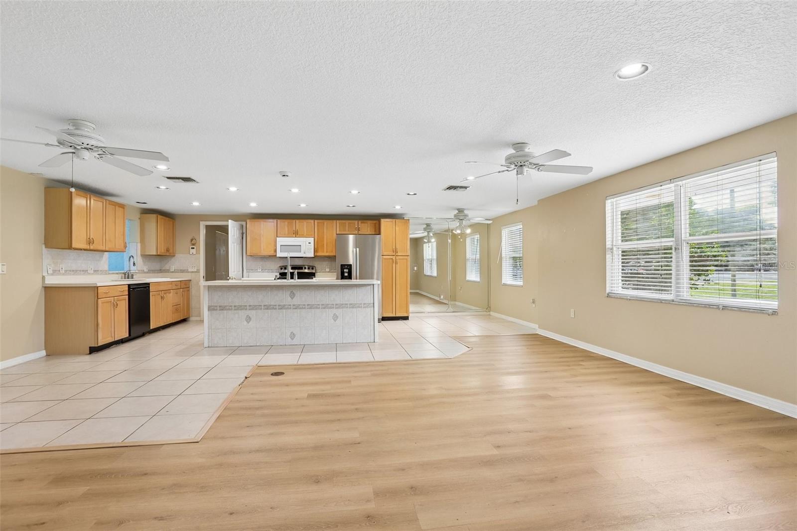 6510 SUNRIDGE DR — photo 11