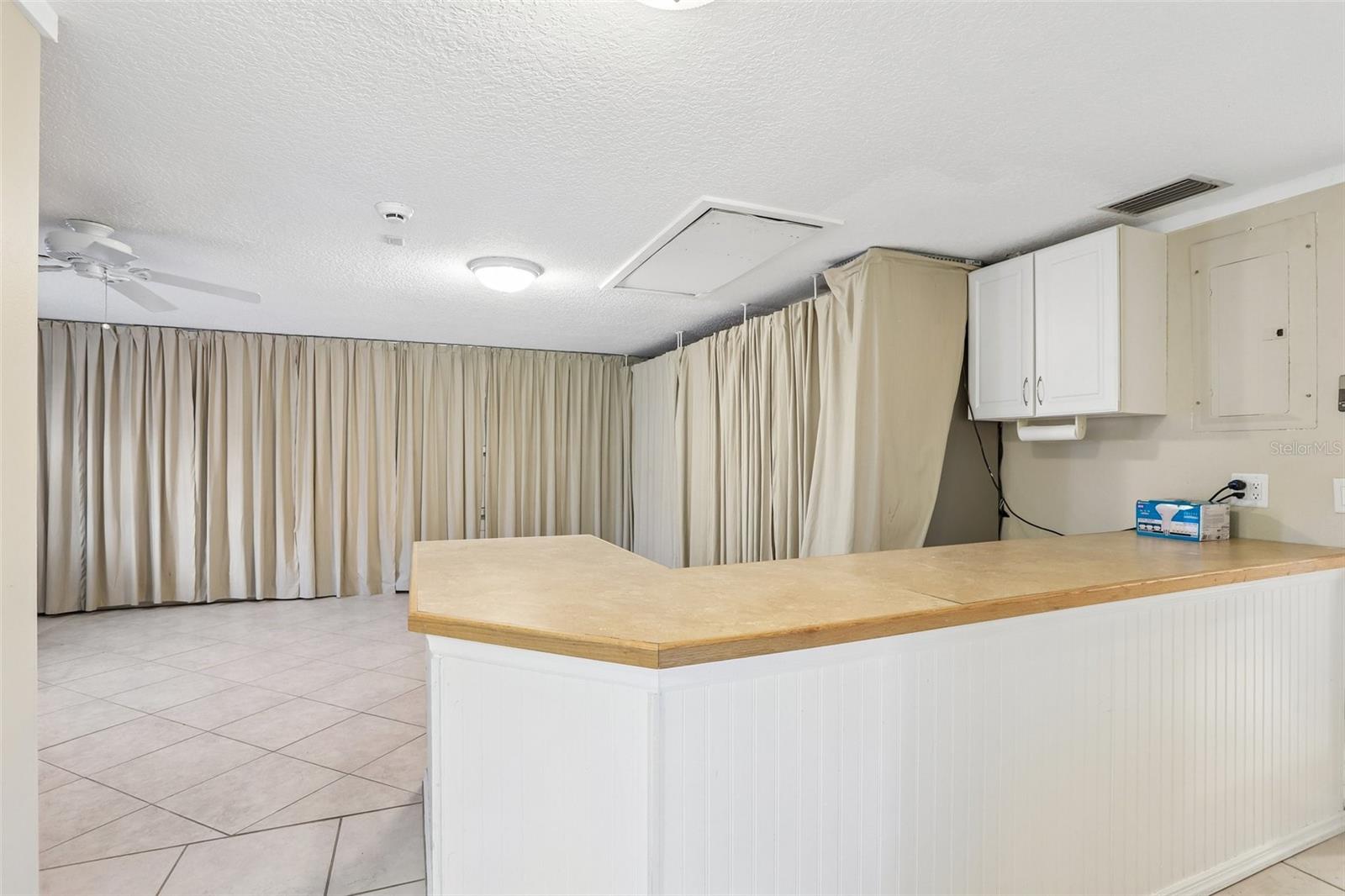 6510 SUNRIDGE DR — photo 35