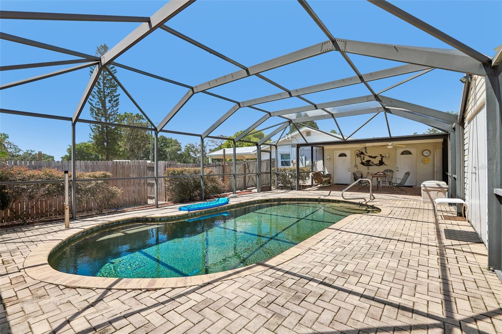 6510 SUNRIDGE DR — photo 52