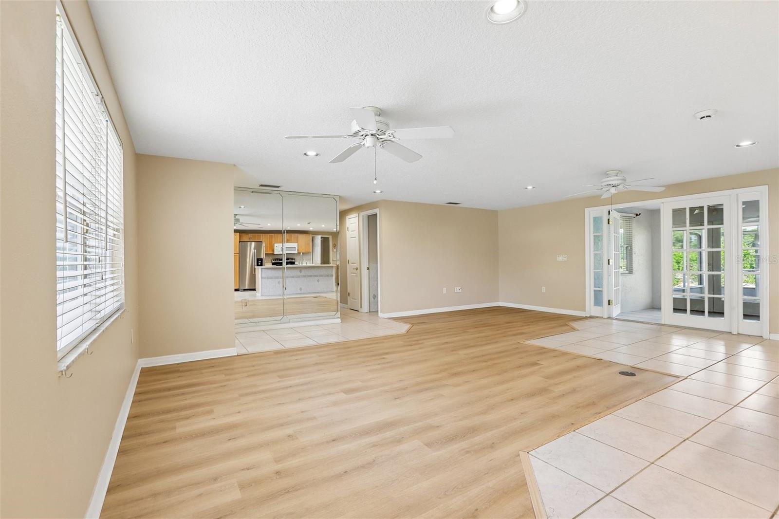 6510 SUNRIDGE DR — photo 16