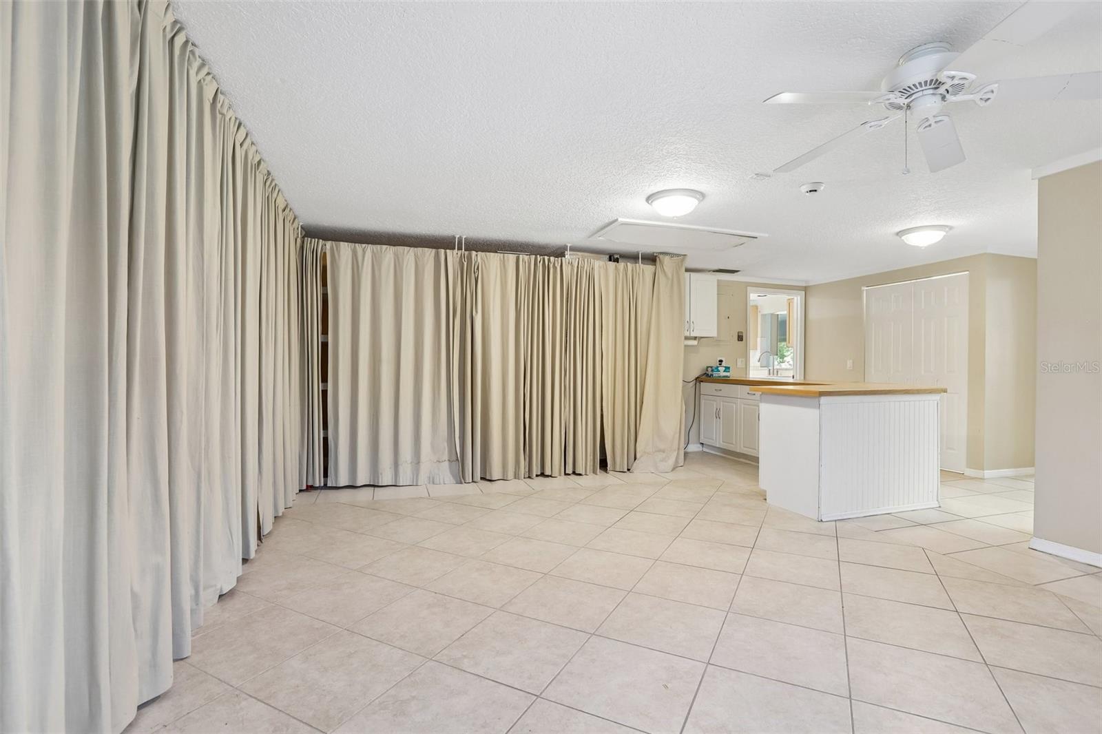 6510 SUNRIDGE DR — photo 38