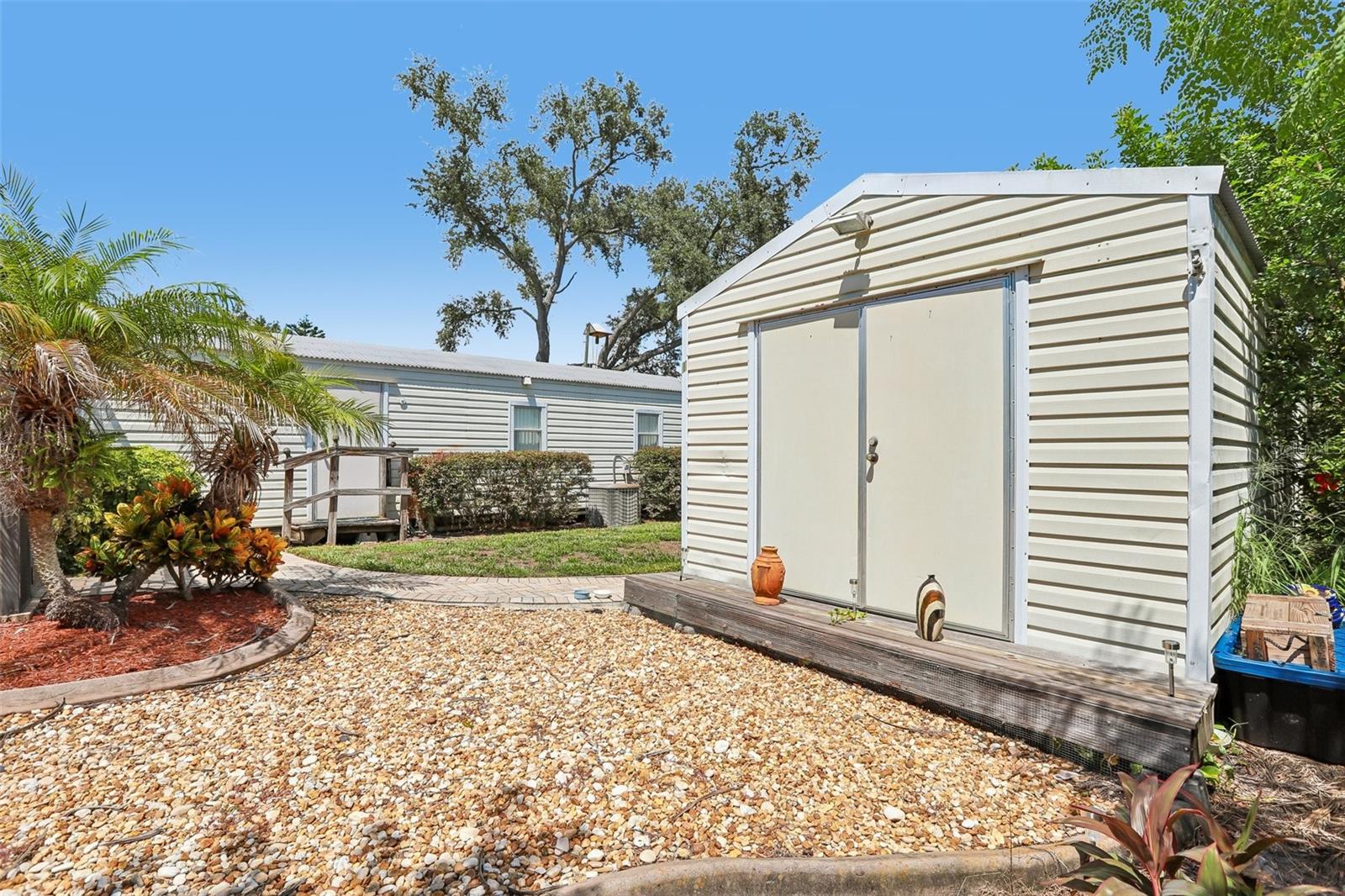 6510 SUNRIDGE DR — photo 58