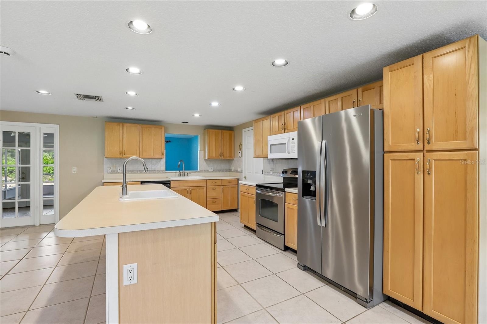 6510 SUNRIDGE DR — photo 18