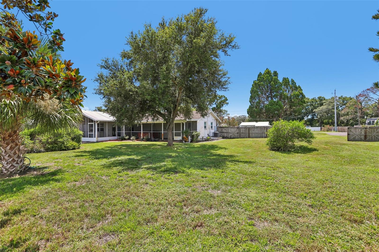 6510 SUNRIDGE DR — photo 75