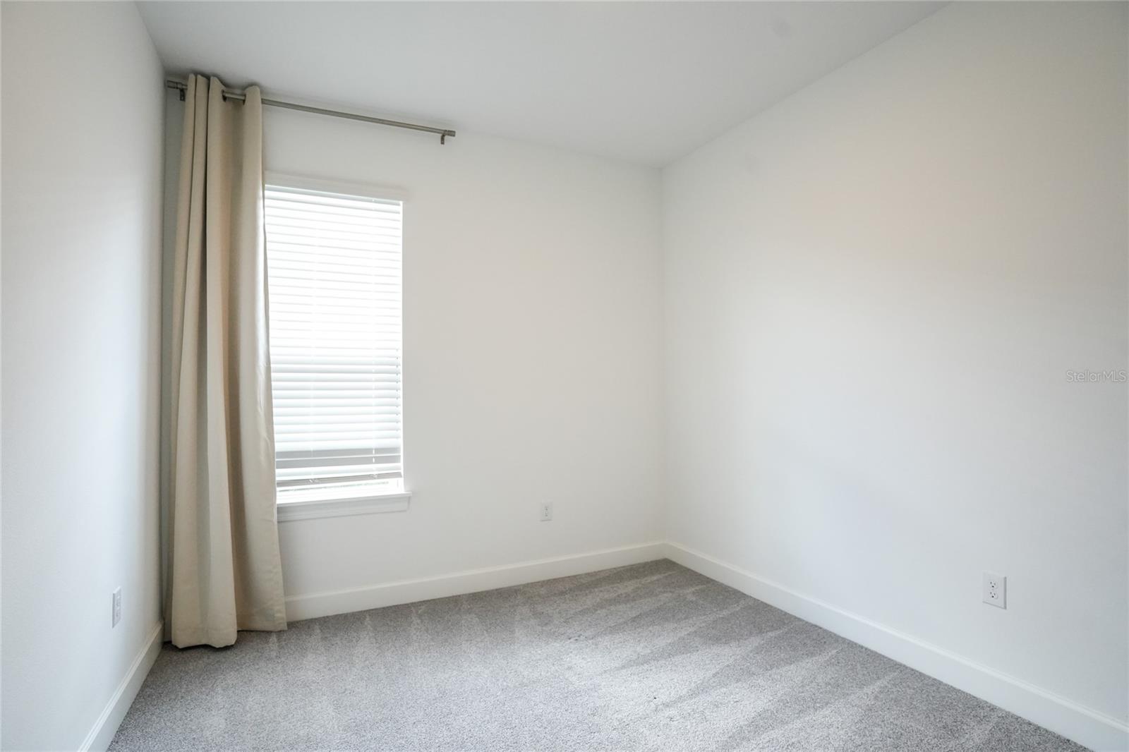 16117 ISOLA PL — photo 20