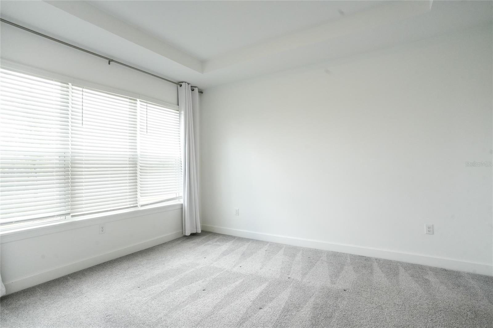 16117 ISOLA PL — photo 14