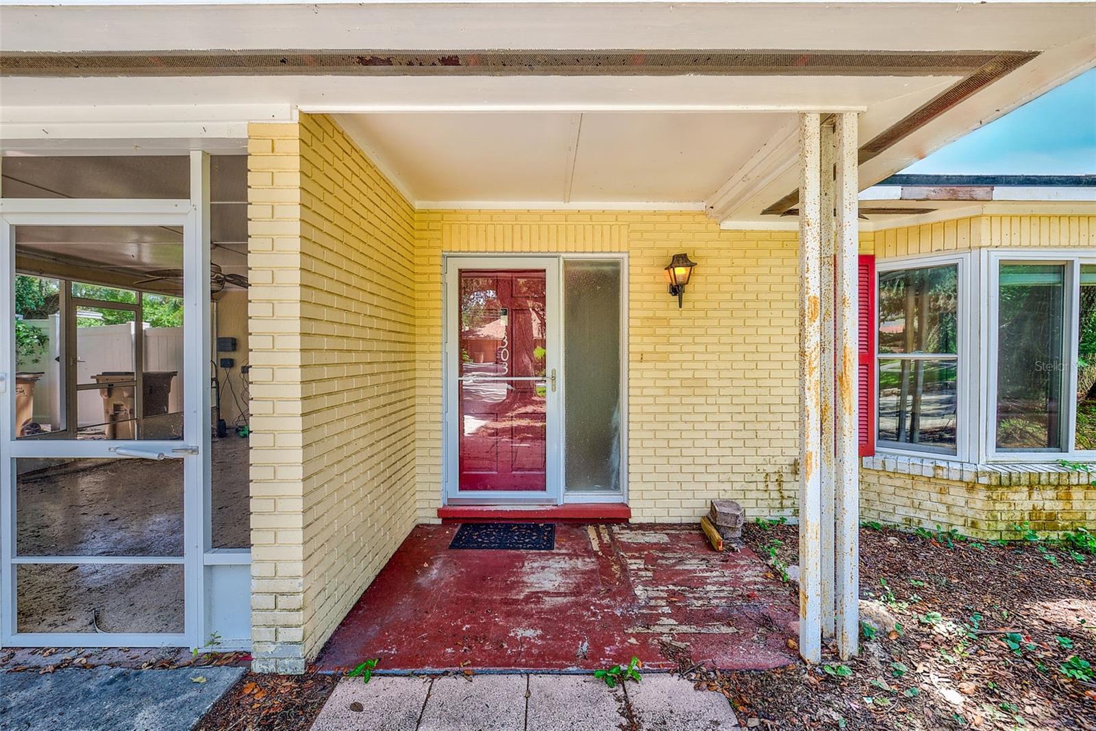 303 SAINT AUGUSTINE AVE — photo 36