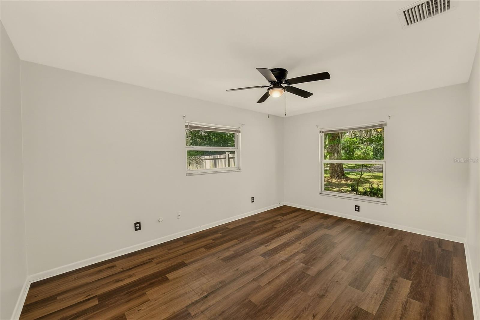 303 SAINT AUGUSTINE AVE — photo 21