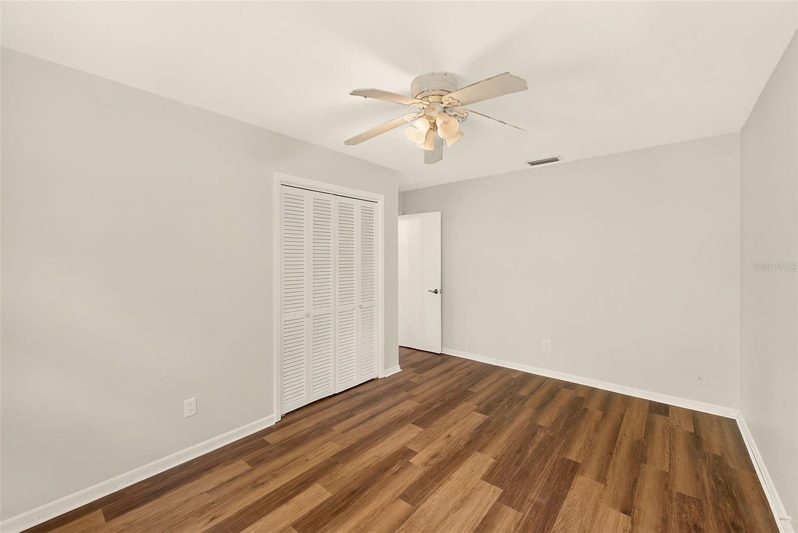 303 SAINT AUGUSTINE AVE — photo 28