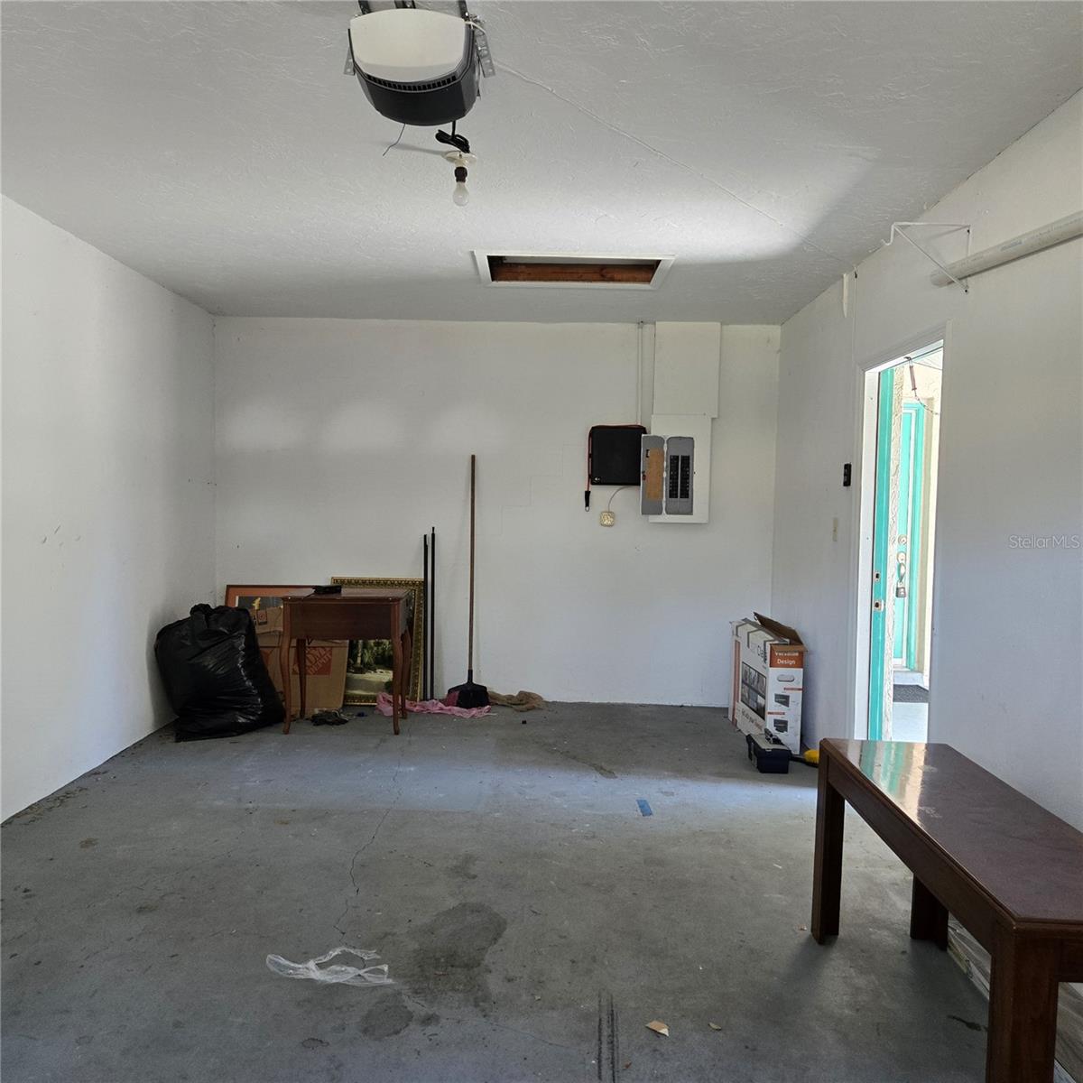 302 40TH STREET CIR W — photo 17