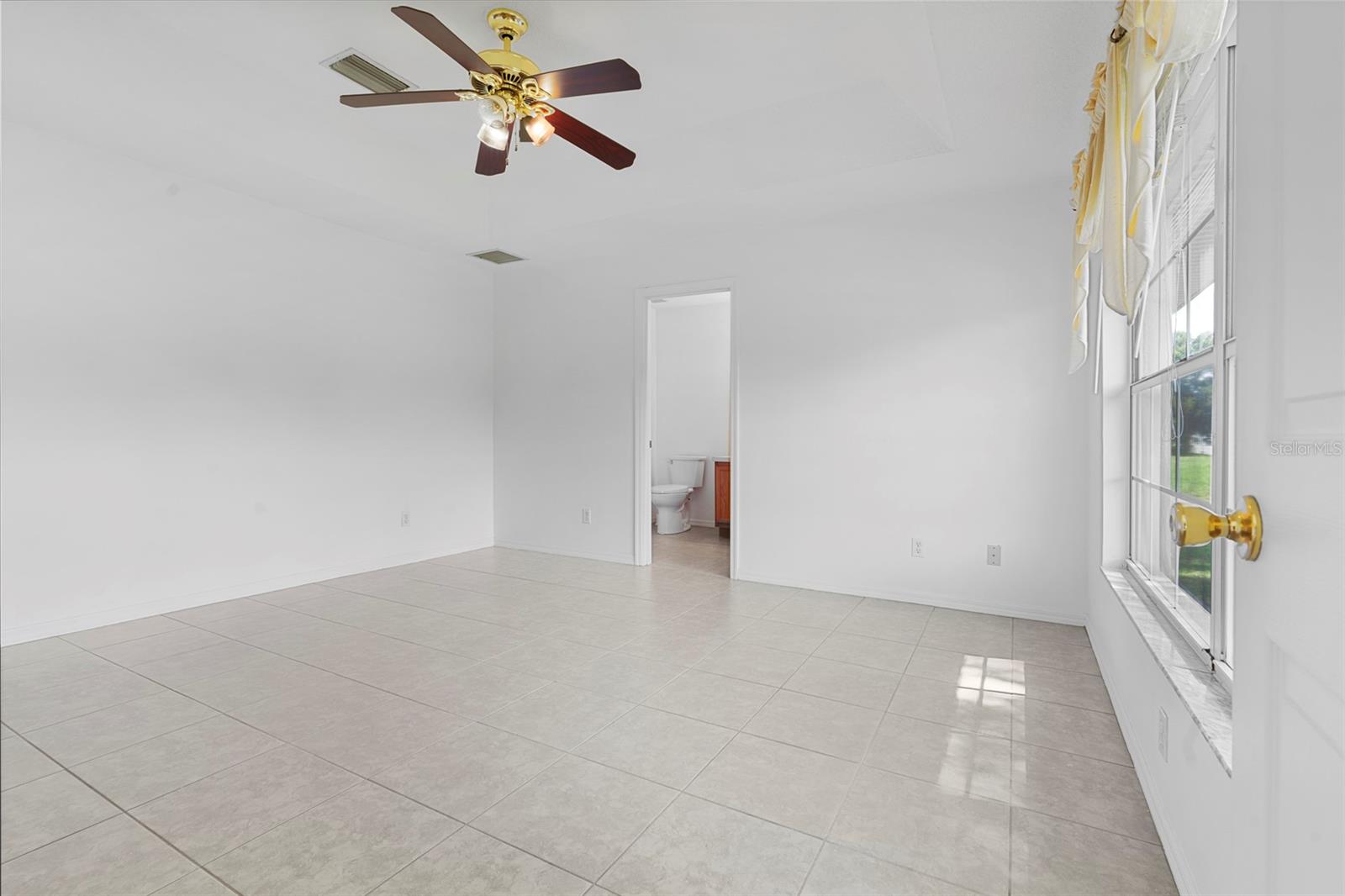 6412 LAURELWOOD DR — photo 28