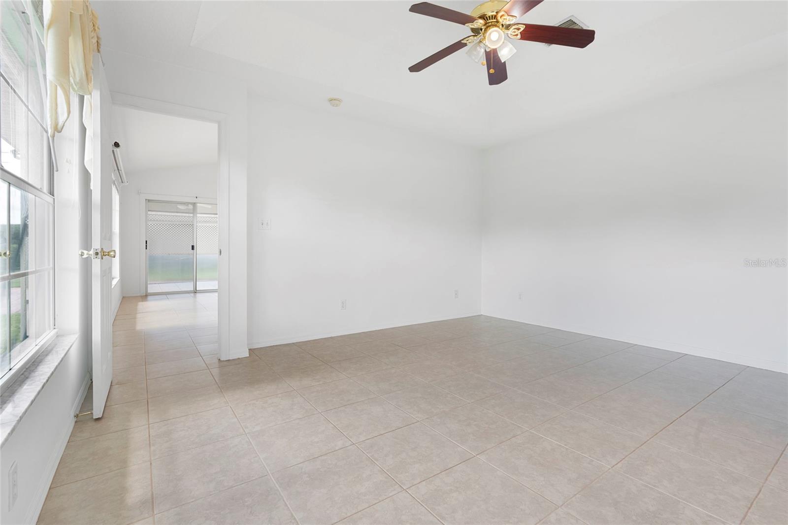 6412 LAURELWOOD DR — photo 43