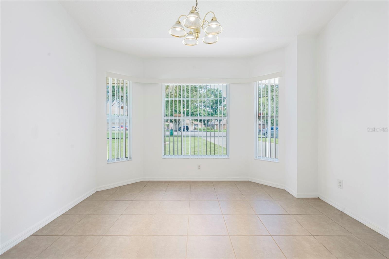 6412 LAURELWOOD DR — photo 53