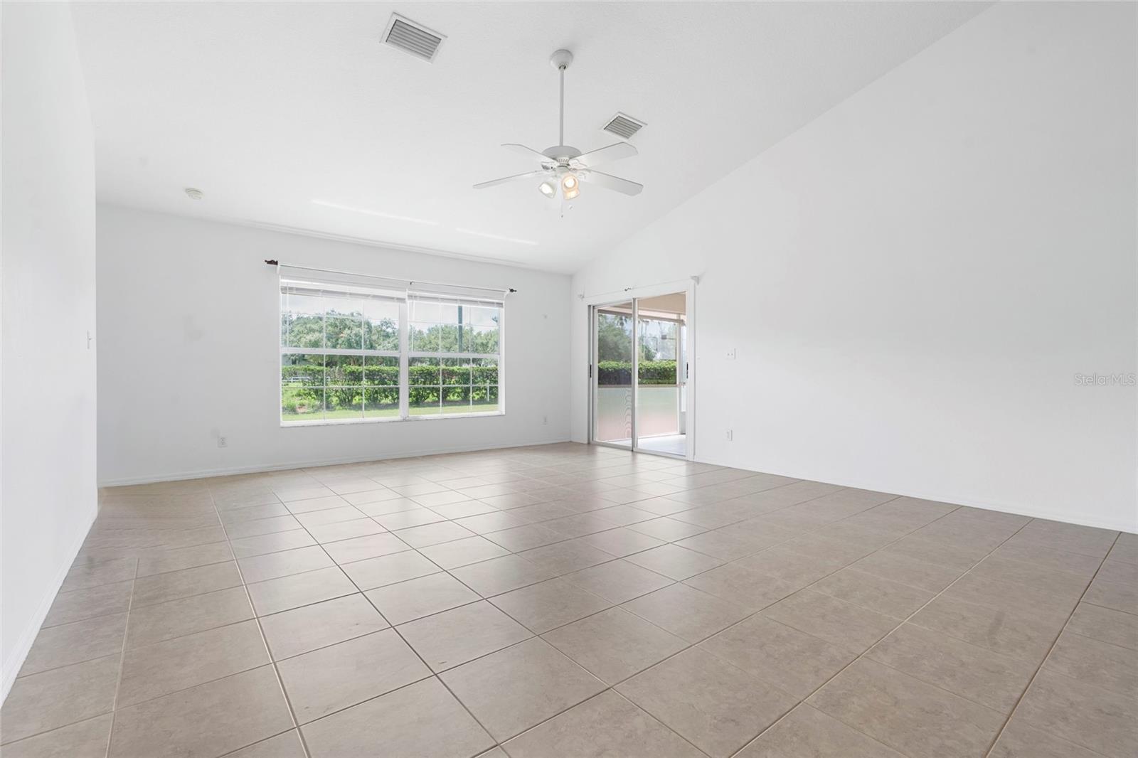 6412 LAURELWOOD DR — photo 18