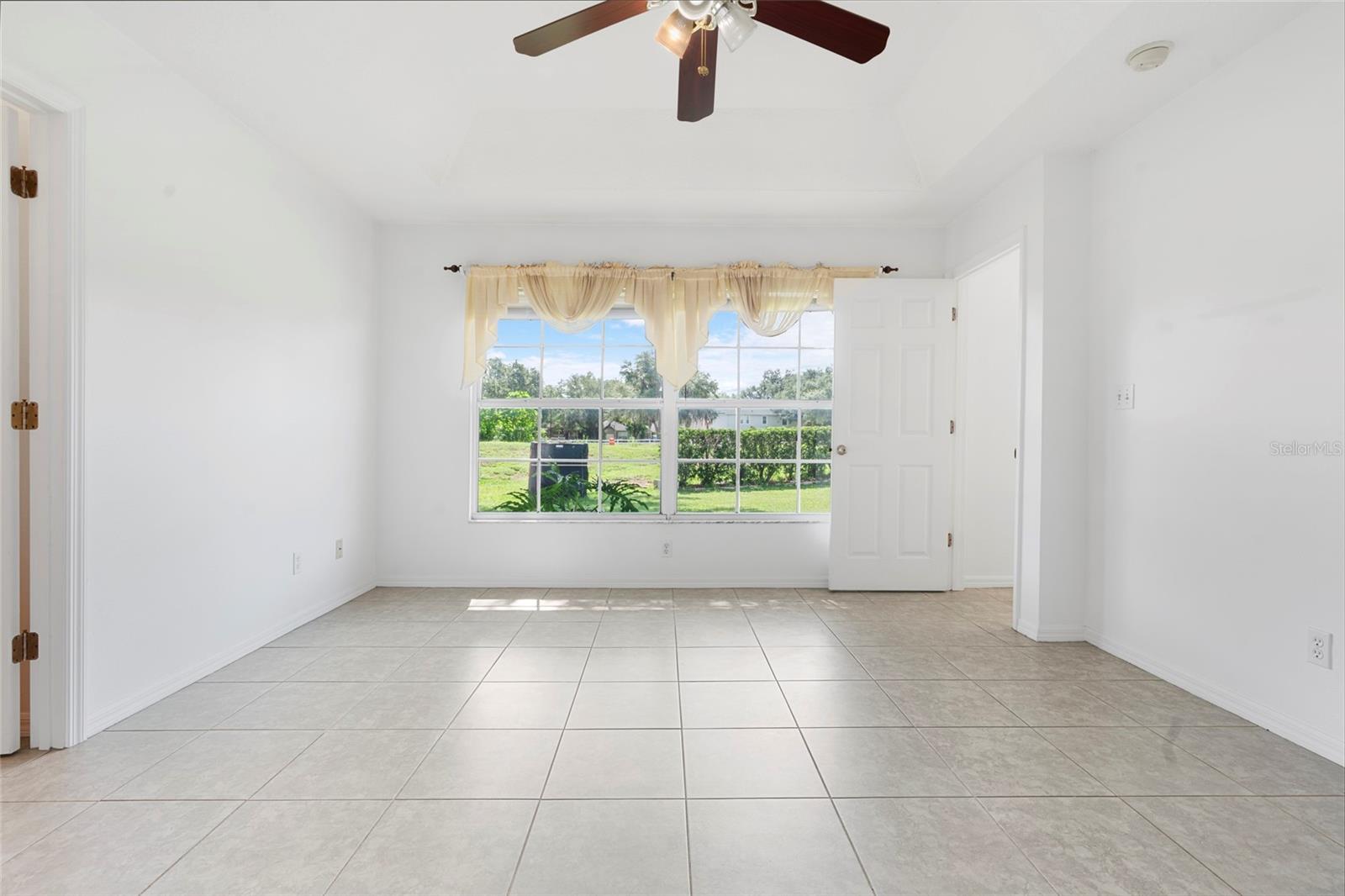 6412 LAURELWOOD DR — photo 30