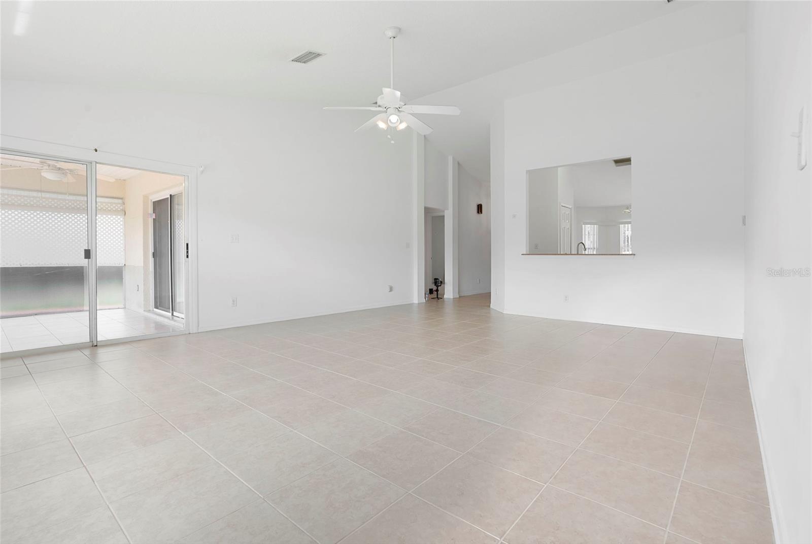 6412 LAURELWOOD DR — photo 29