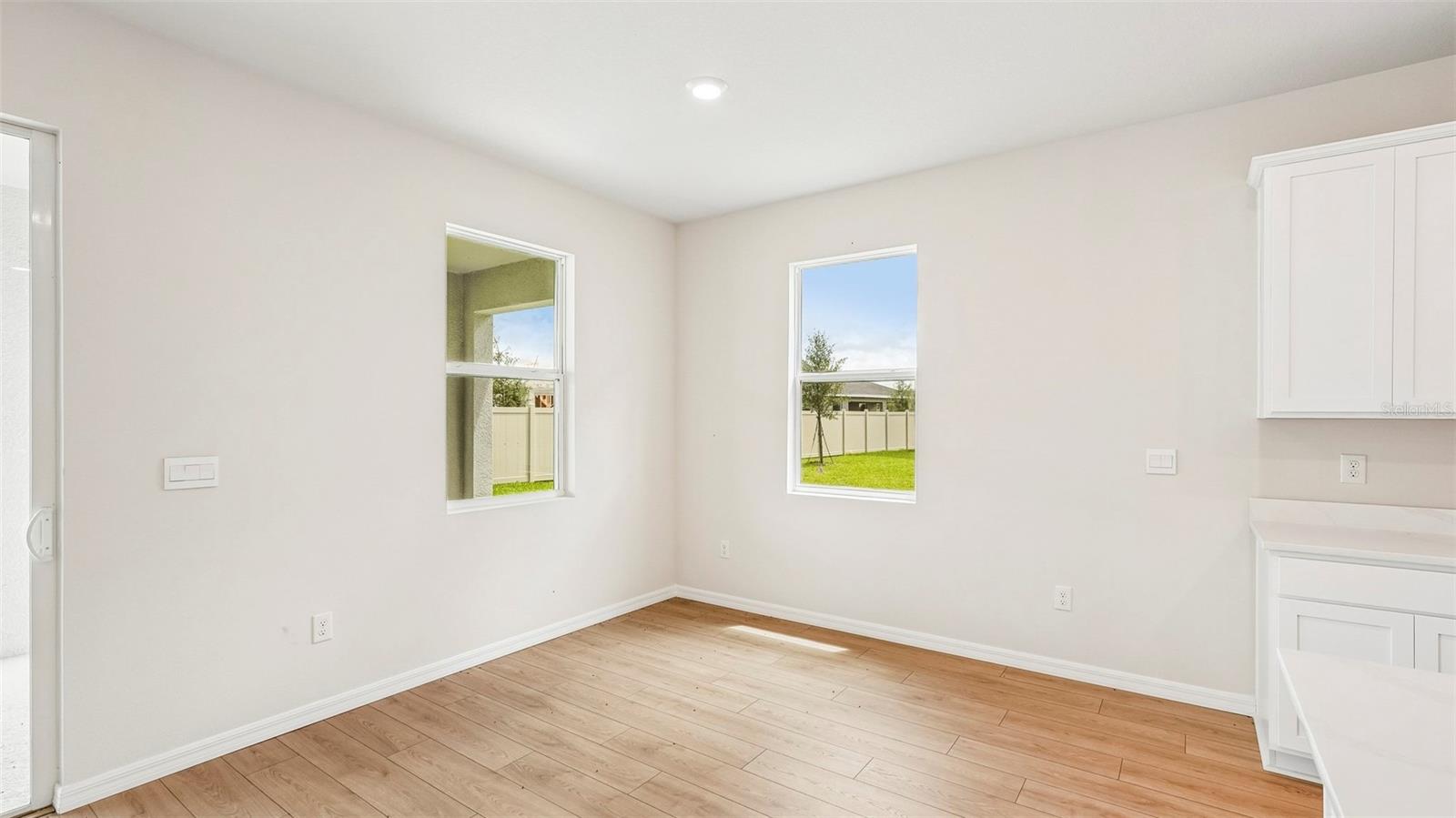 2032 VANDALIA PL — photo 8