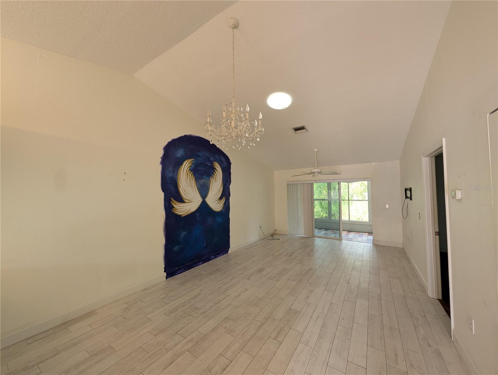 638 N JEFFERSON AVE #15 — photo 3