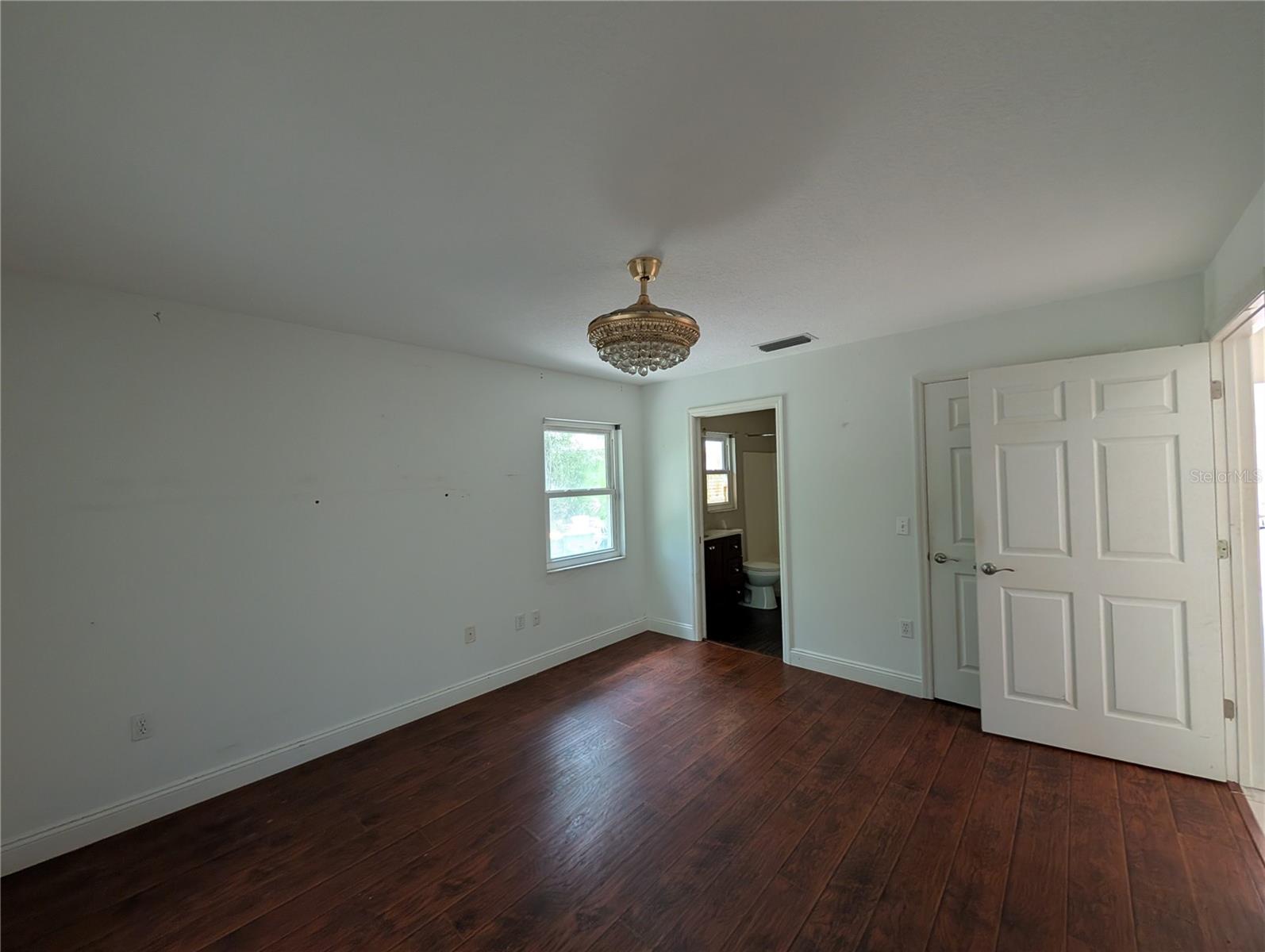 638 N JEFFERSON AVE #15 — photo 12