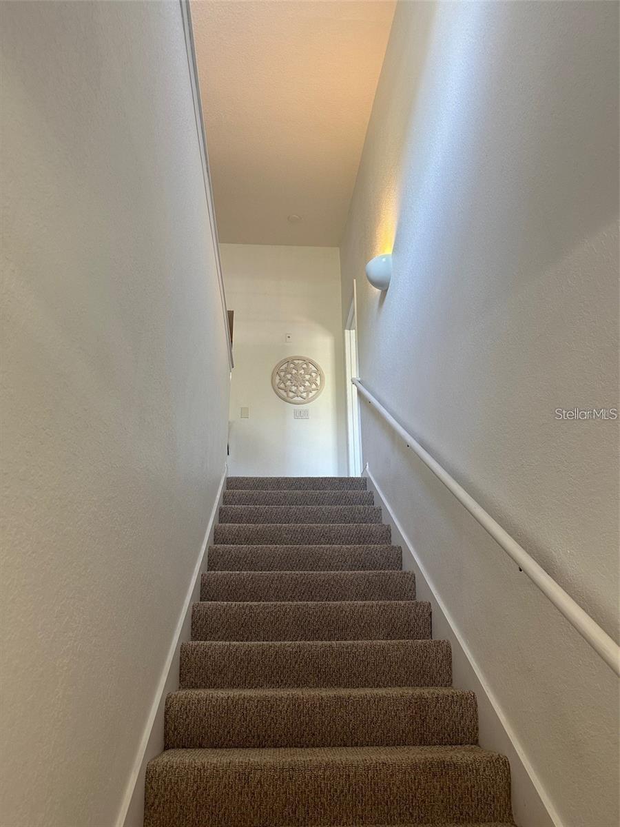 8926 MANOR LOOP #202 — photo 2