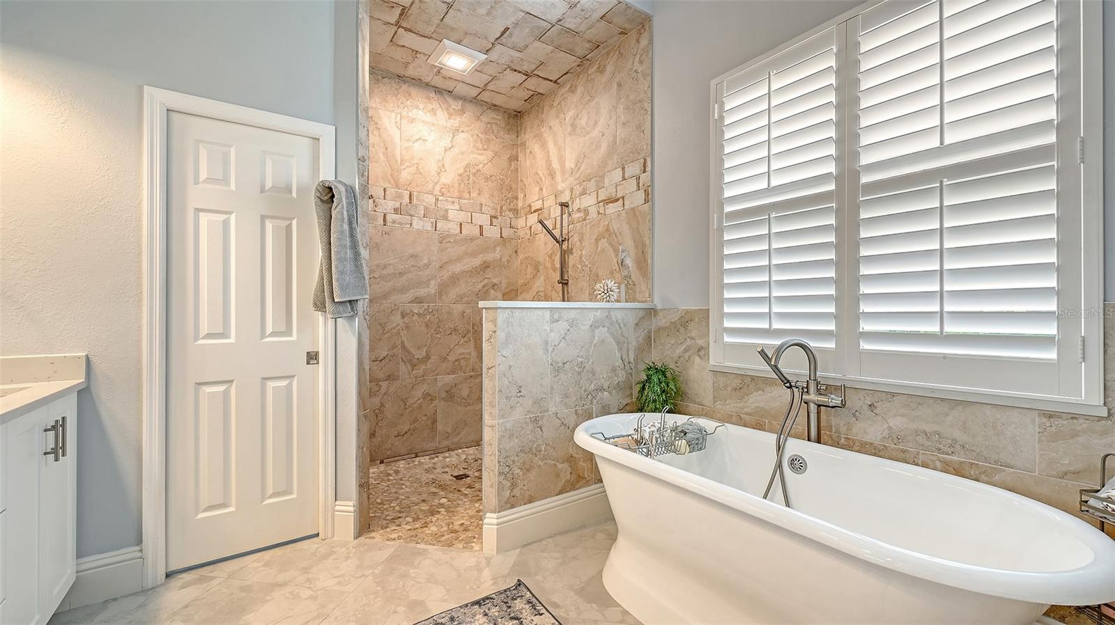 6682 SAINT JAMES XING — photo 27