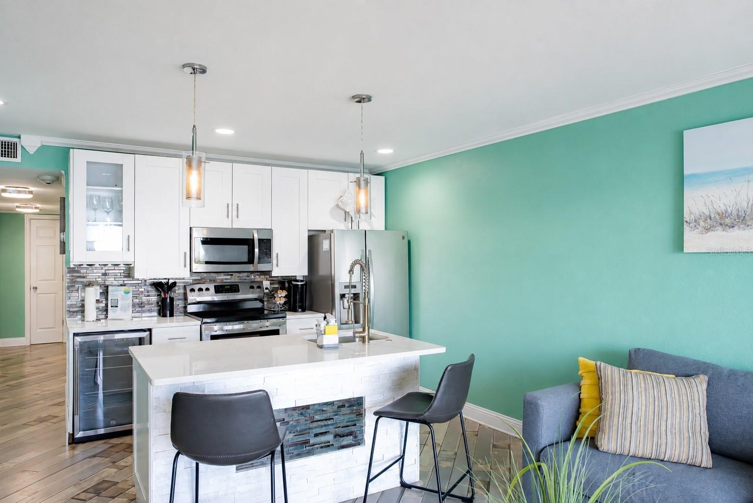 2506 N ROCKY POINT DR #331 — photo 4