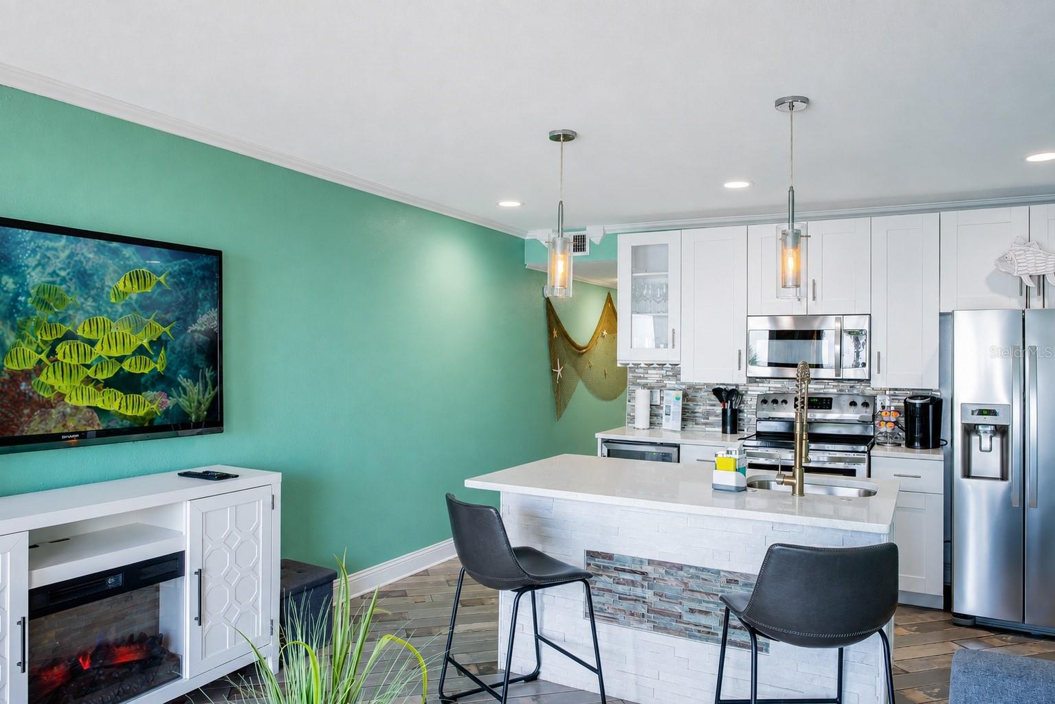 2506 N ROCKY POINT DR #331 — photo 5