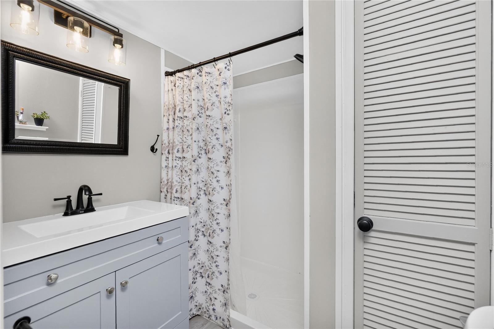 6741 LAUREL CT — photo 35