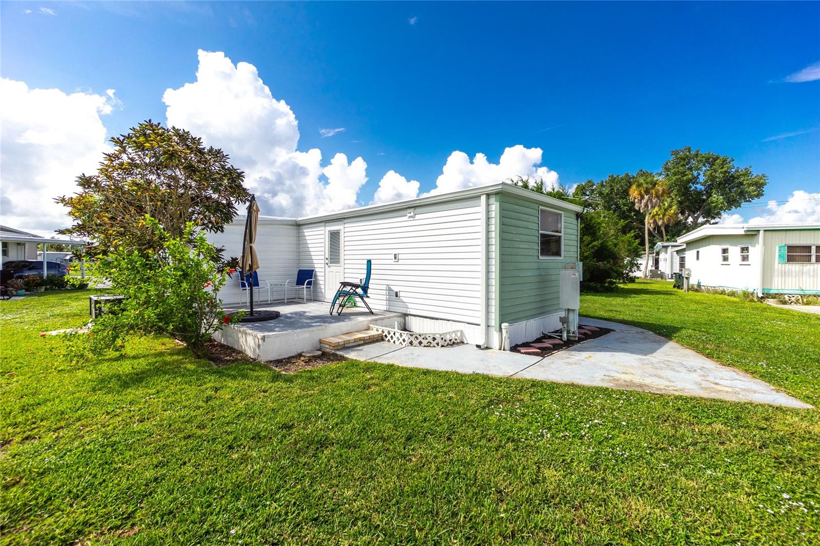 6741 LAUREL CT — photo 42