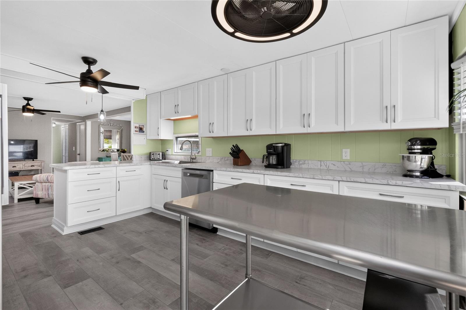 6741 LAUREL CT — photo 12