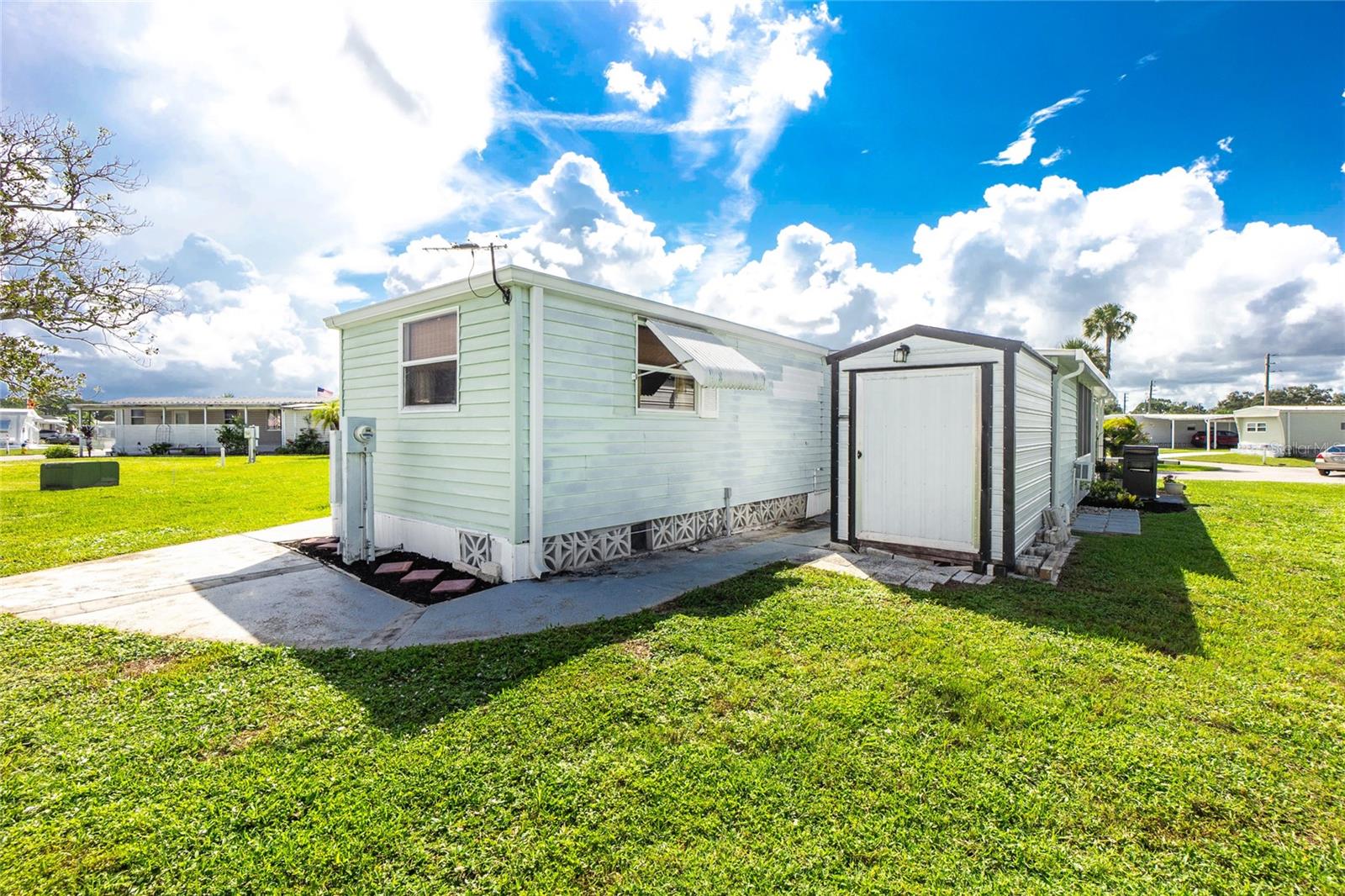 6741 LAUREL CT — photo 46