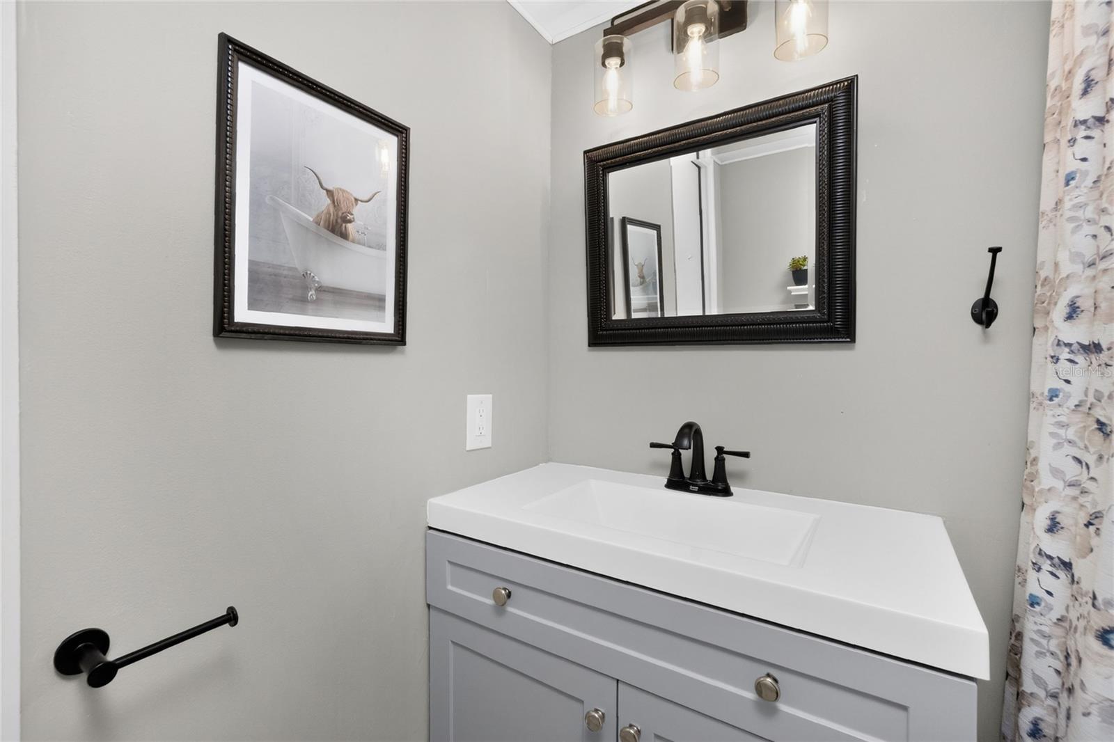 6741 LAUREL CT — photo 37