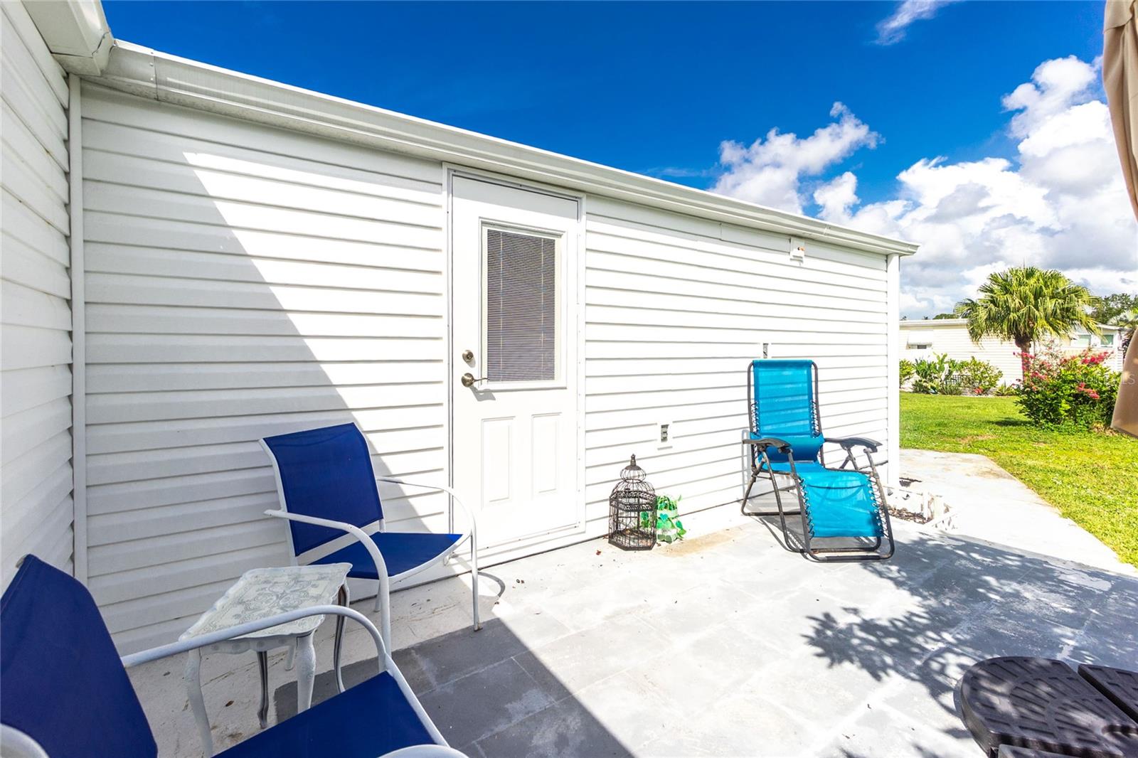 6741 LAUREL CT — photo 45