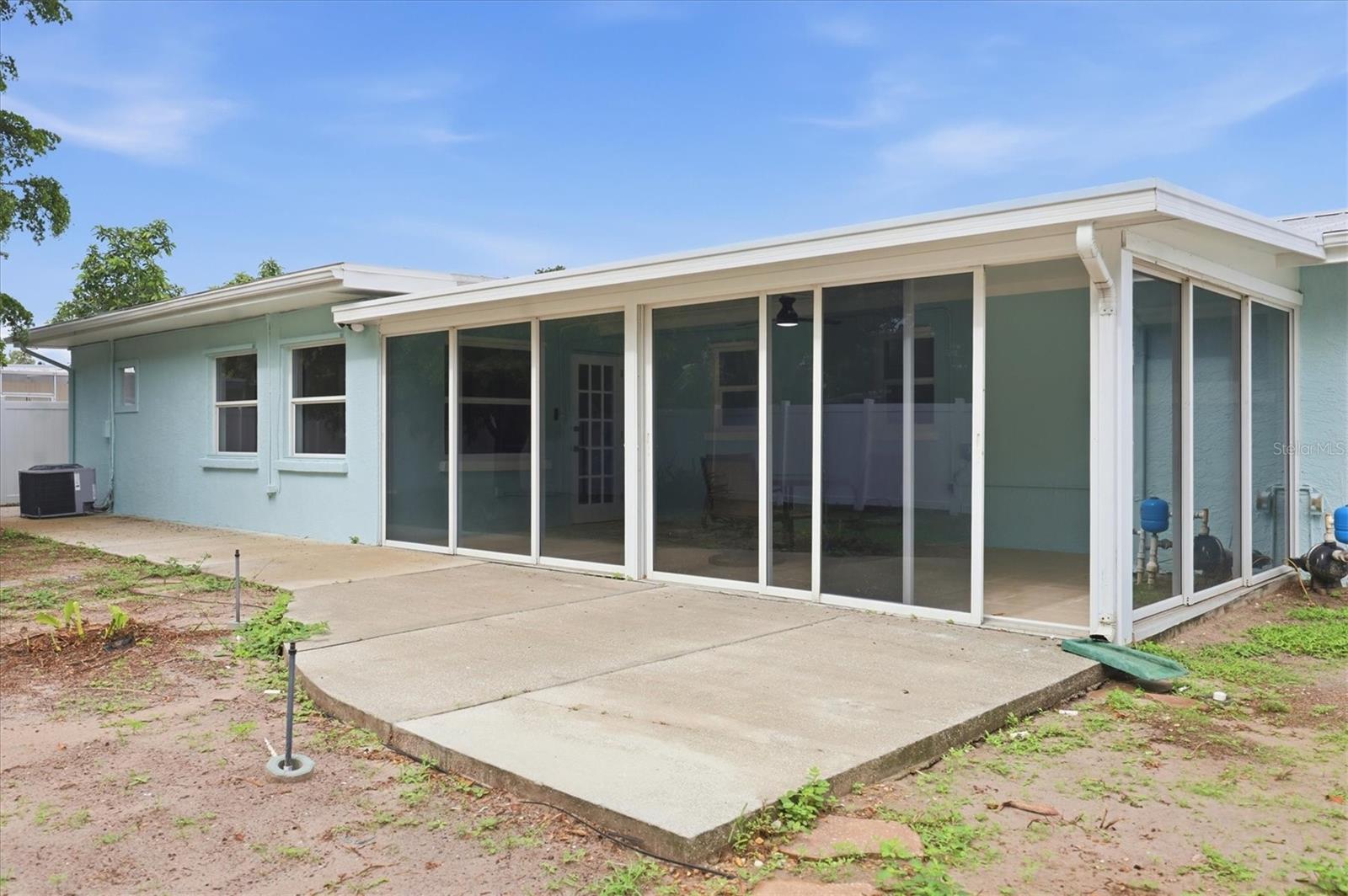 4219 DEERFIELD DR — photo 37