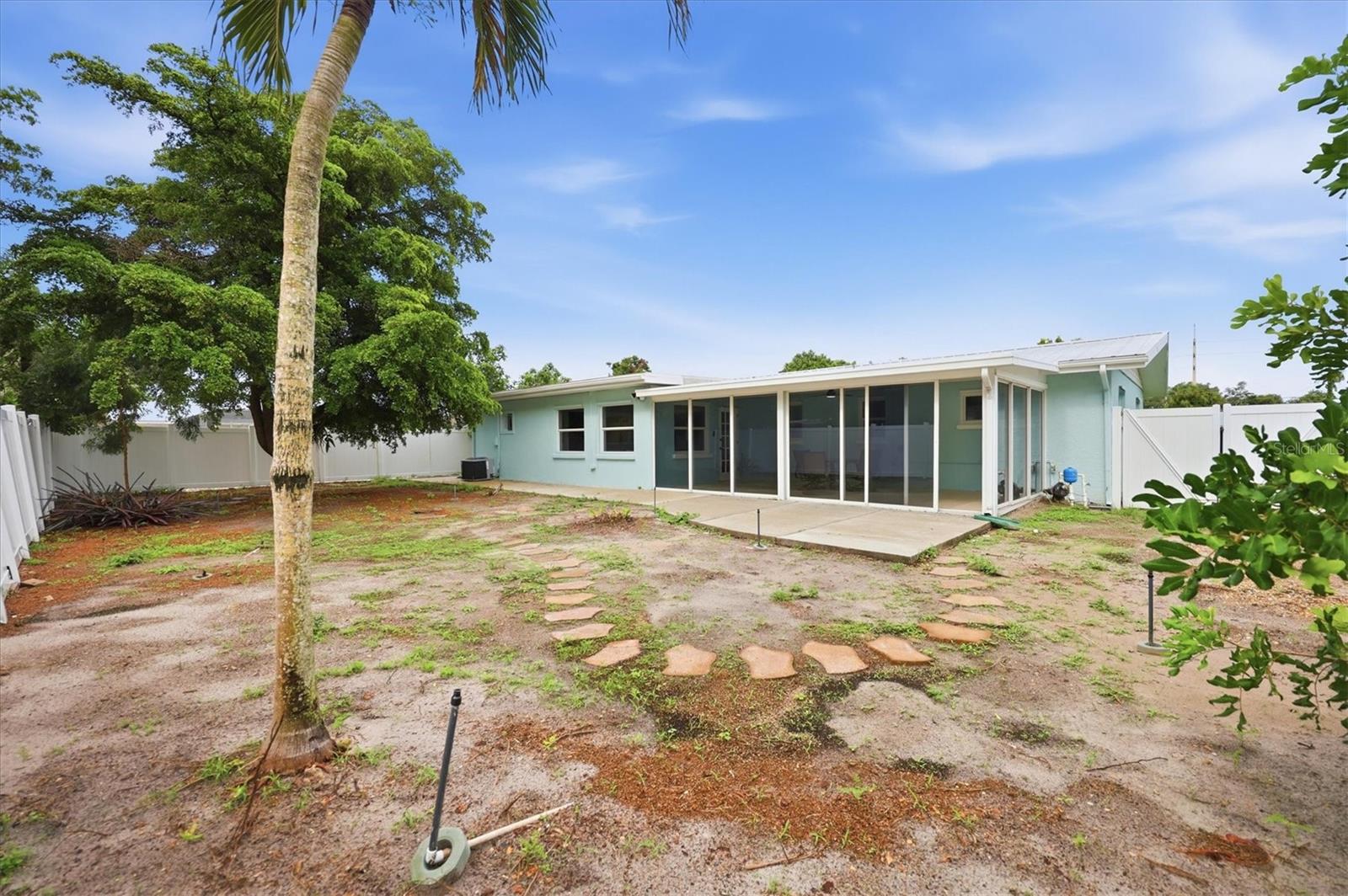 4219 DEERFIELD DR — photo 35