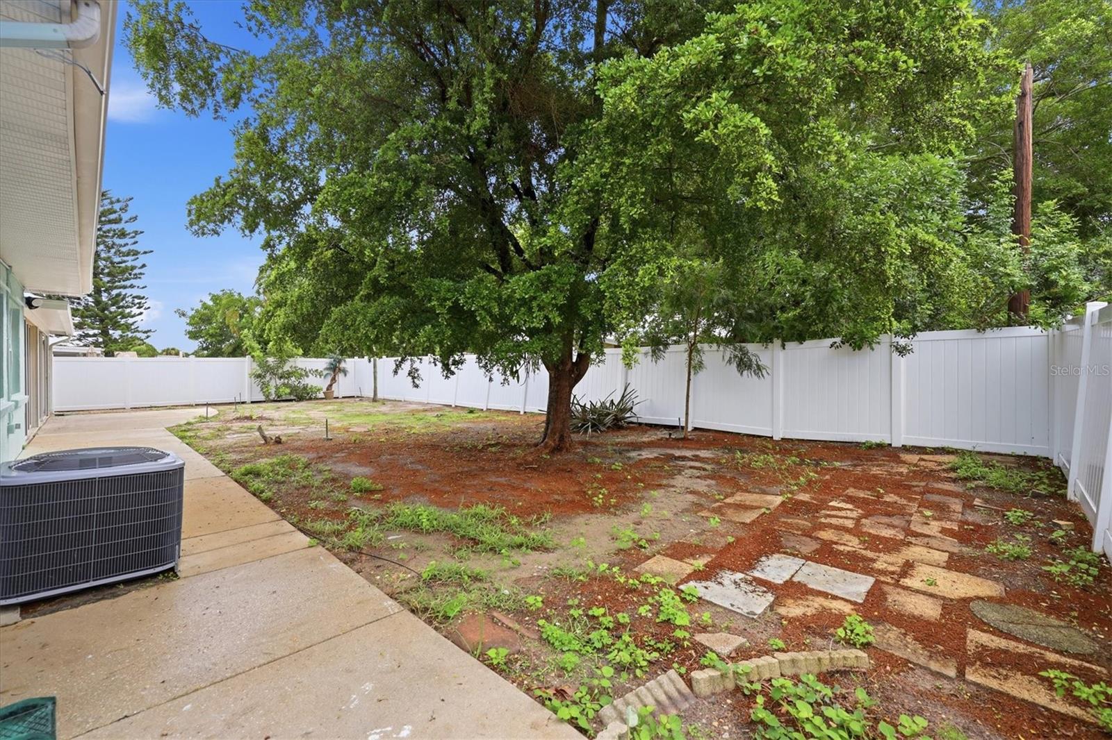4219 DEERFIELD DR — photo 39