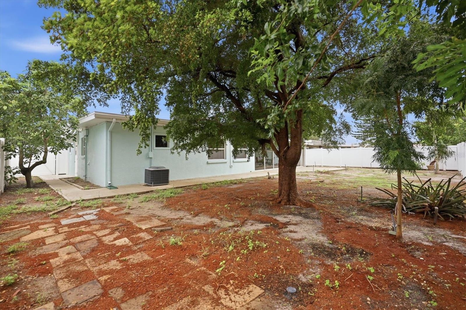 4219 DEERFIELD DR — photo 40