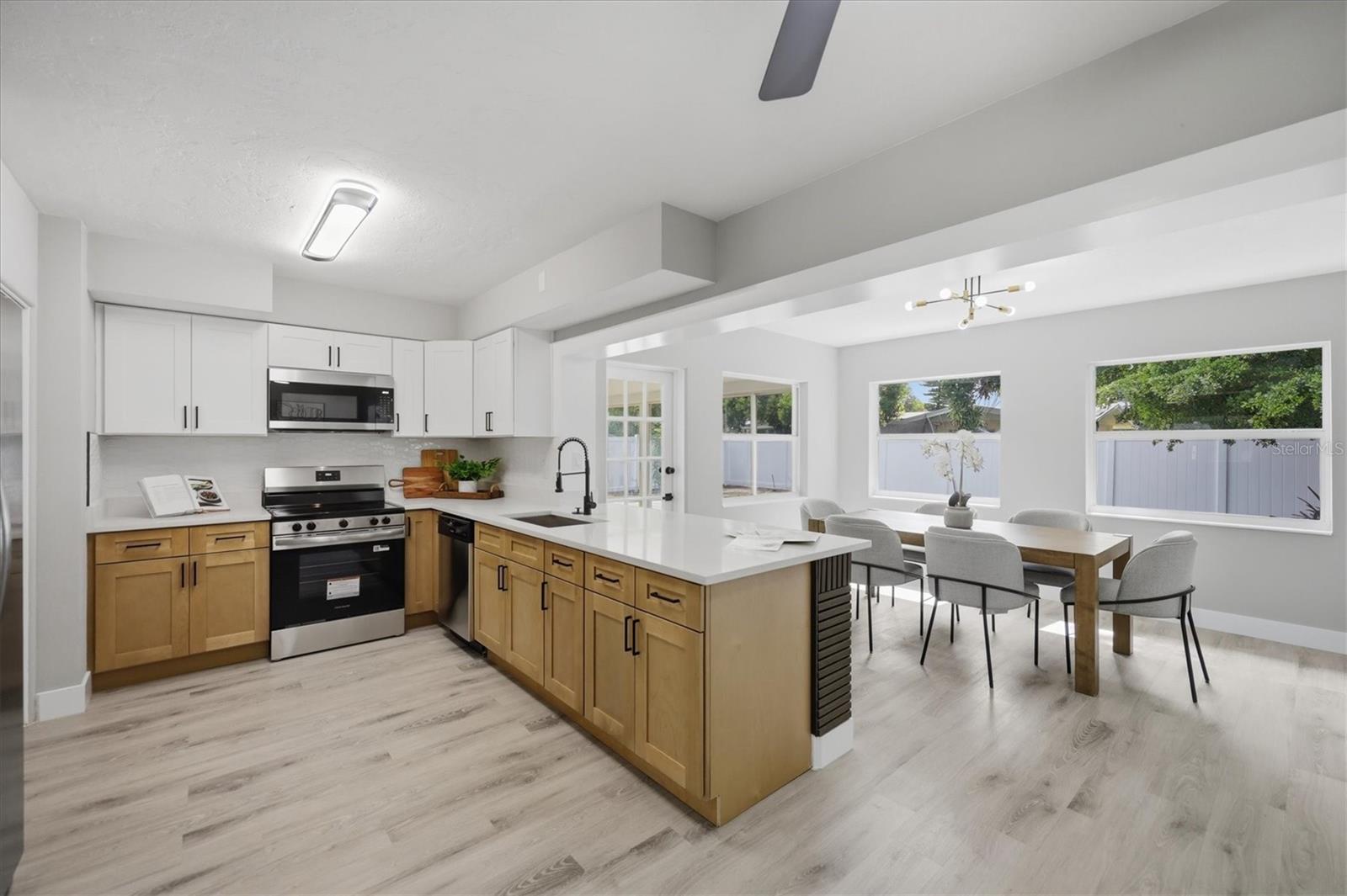 4219 DEERFIELD DR — photo 10