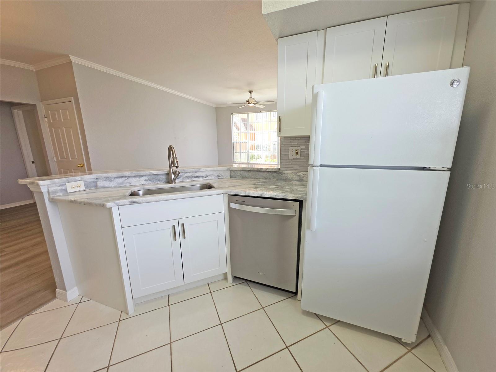 9018 LAKE CHASE ISLAND WAY #9018 — photo 9