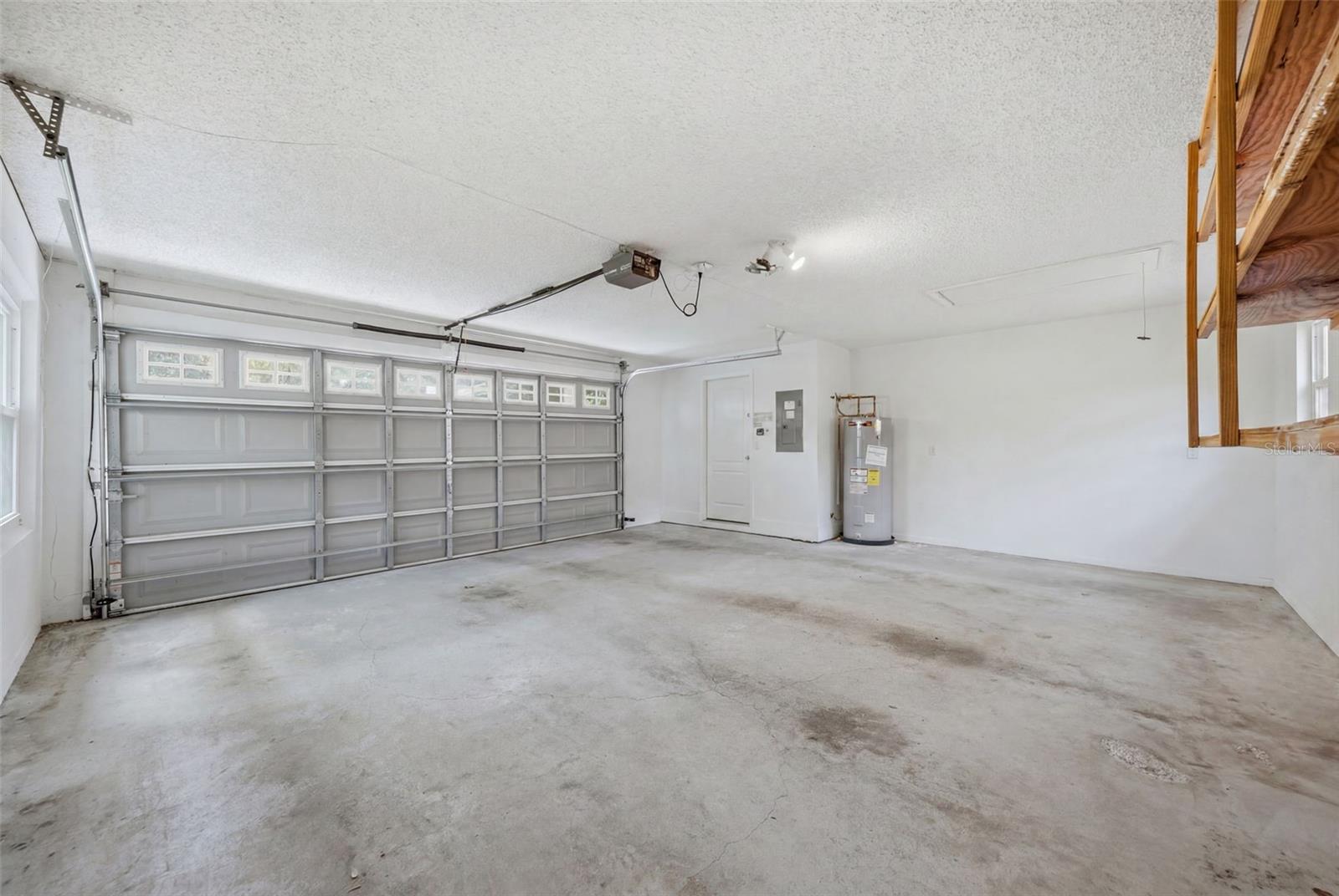 16416 WINDSOR PARK DR — photo 46